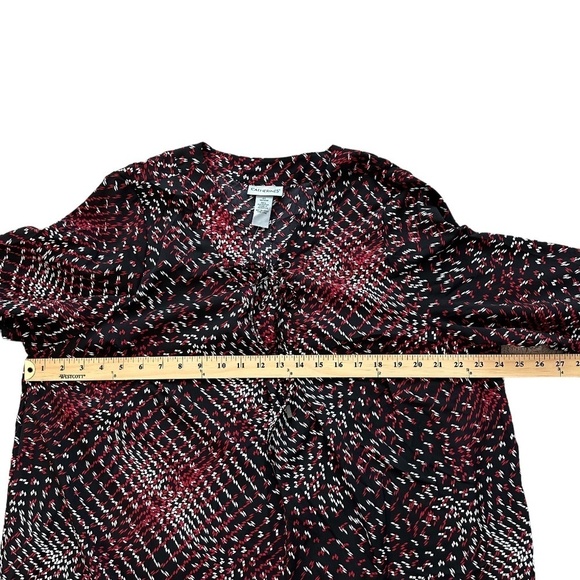 Catherines Women's Size 14/16W Long Sleeve Printed V-Neck Tie Closure Slits Top - Picture 9 of 15